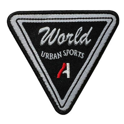 Projete o bordado do triângulo remenda esportes urbanos Logo Iron On Woven Patches