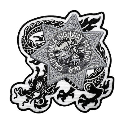 Patch de bordado personalizado reutilizável tecido sarja / 100% poliéster remendos de logotipo bordado