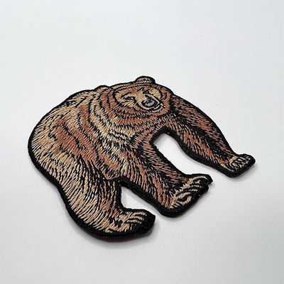 Ferro feito sob encomenda do remendo do bordado do urso de Brown em suportar a beira bordada para sacos do revestimento