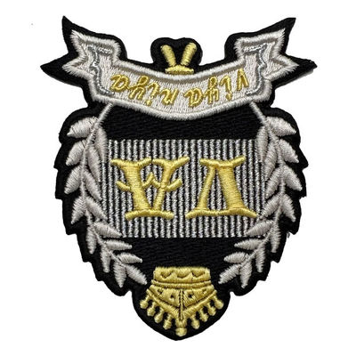 Ferro feito sob encomenda do logotipo 8 CM da bandeira nacional no tecido de algodão da sarja do poliéster do remendo do bordado