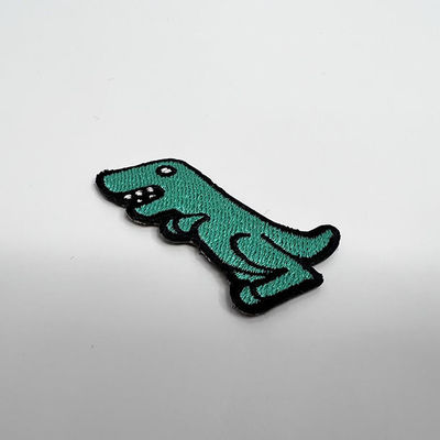 Ferro bordado feito sob encomenda dos remendos da cor 5CM do dinossauro PMS em remendos da roupa
