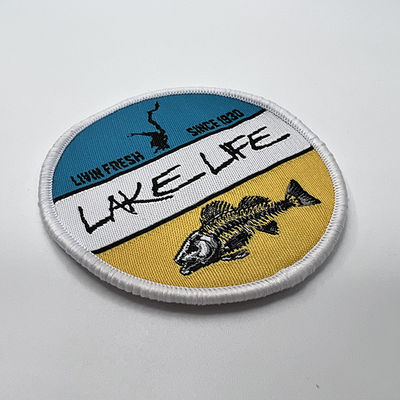 O bordado feito sob encomenda da vida do lago remenda o ferro do OEM no remendo tecido para a roupa da camisa