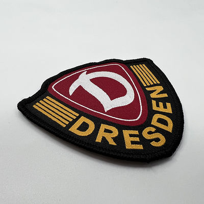 O tipo feito sob encomenda Logo Woven Washable Iron On remenda crachás do ombro da beira de Merrowed